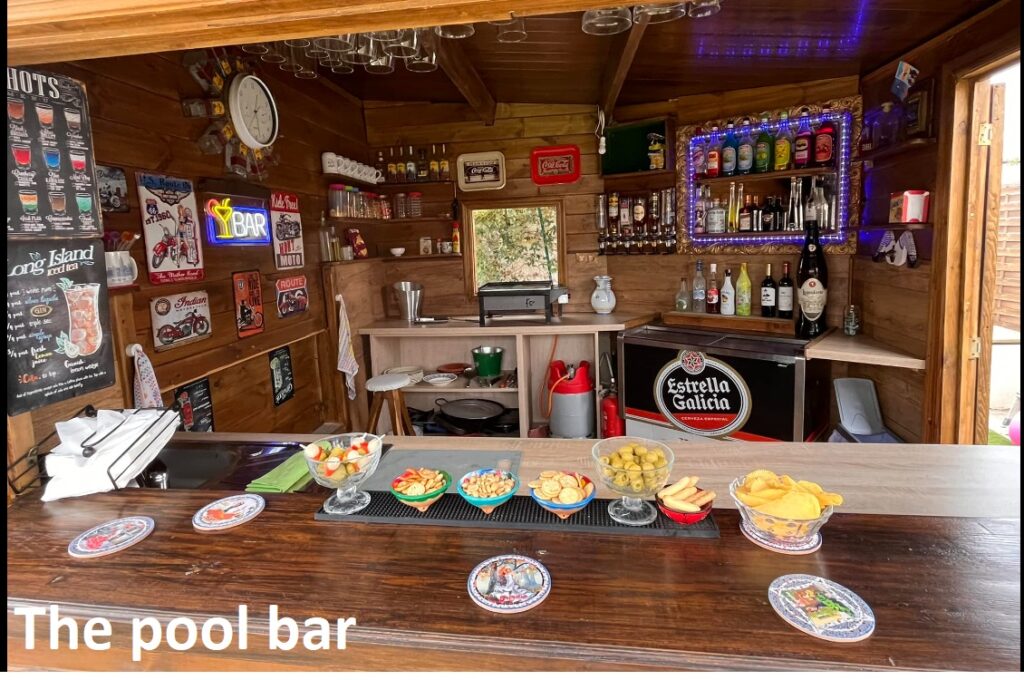 motorbioke tours almeria pool bar2